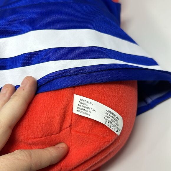 Huge Sesame street hockey plush - Picture 3 of 3